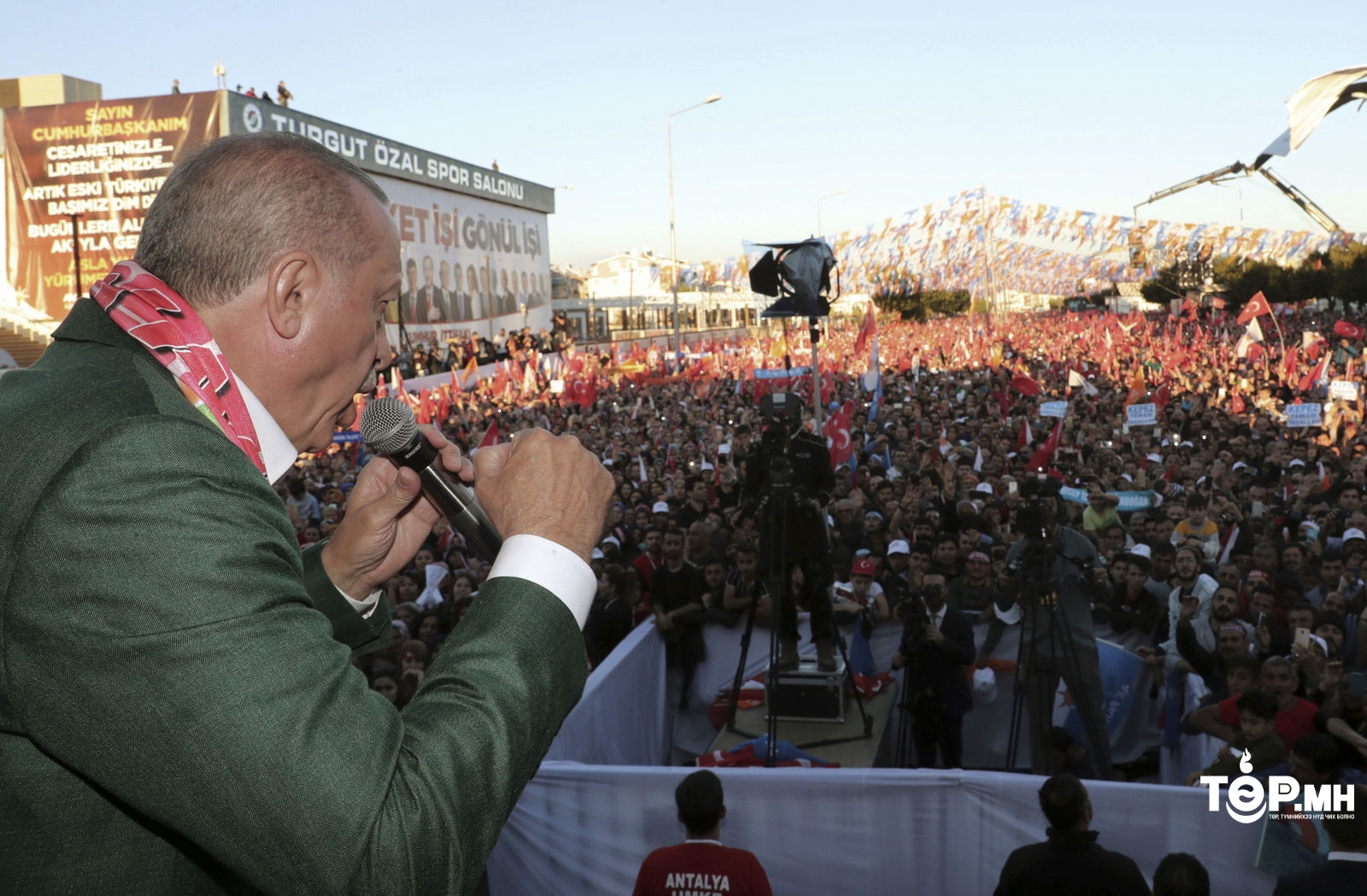 Турк улс тэтгэврийн насны босгогүй боллоо