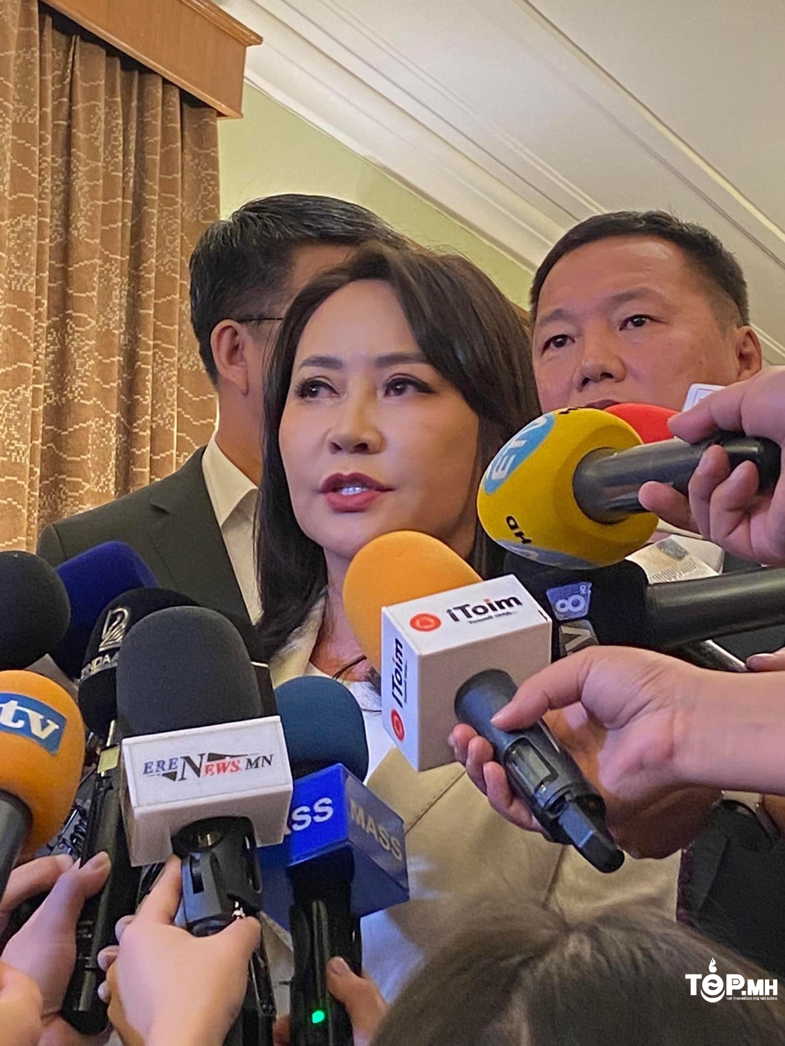 А.Адьяасүрэн: Хулгай хийсэндээ зугтаж чимээгүй яваагүй, ҮНЭНИЙГ дэнслэнэ