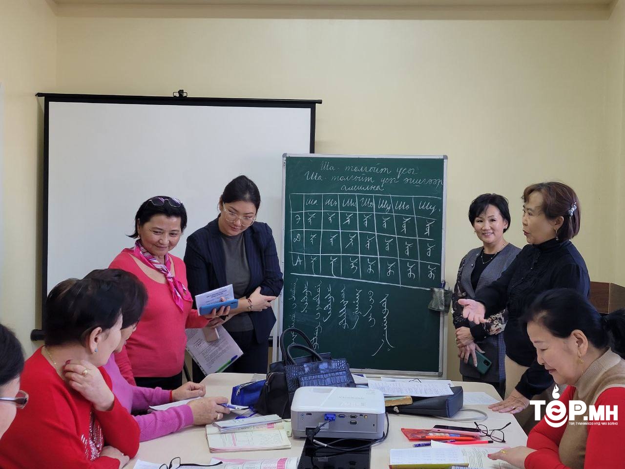 ЭМЯ, Геронтологийн үндэсний төвтэй хамтран "Урт хугацааны тусламж, үйлчилгээний загвар төв"-ийн үйл ажиллагаатай танилцлаа