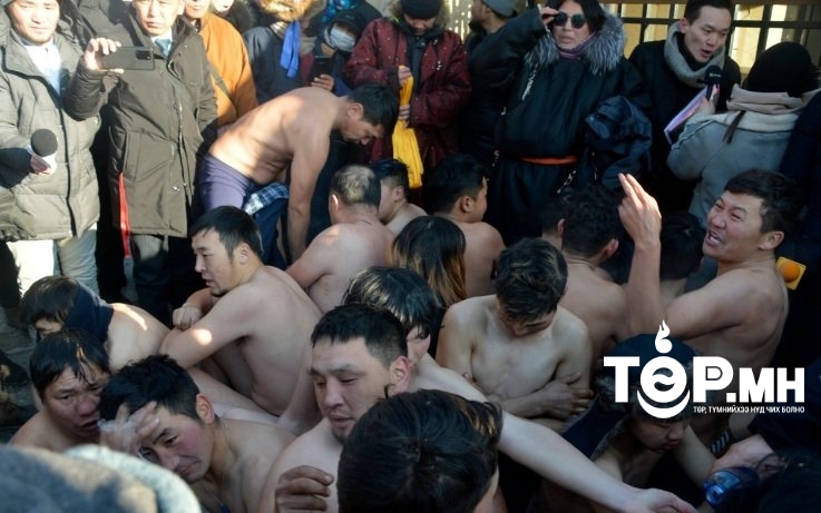 ЦЕГ: НҮЦГЭН иргэдийг эмнэлэгт хүргэх үед "ЯВАХГҮЙ" хэмээн татгалзсан нь БАРИВЧИЛГАА явуулж буй мэт харагдсан