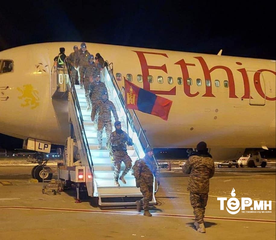 Энхийг сахиулагчид эх орондоо ирлээ