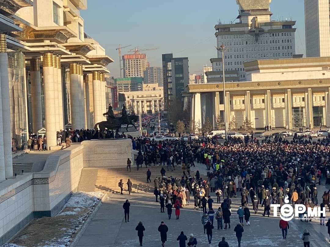 Жагсагчдаас 100 хүнийг АЖЛЫН ХЭСЭГТ оруулахаар боллоо