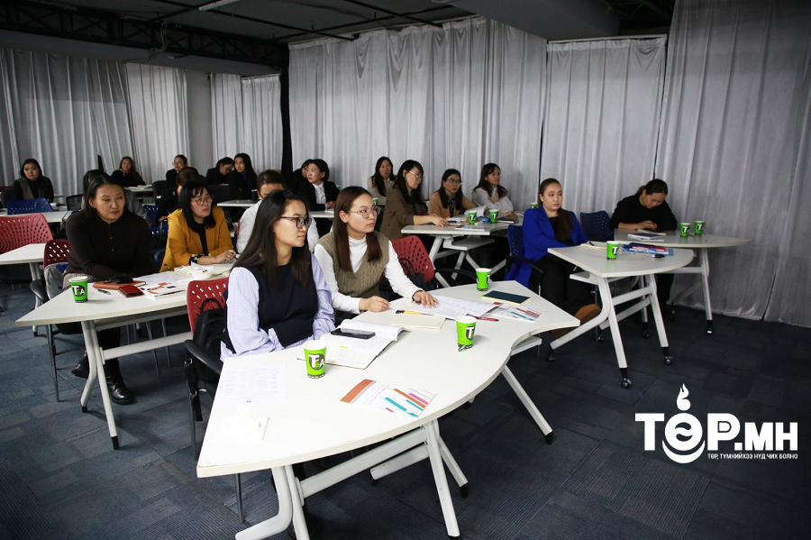 Гэр бүлийн асуудал хариуцсан мэргэжилтнүүдийг сургагч багшаар бэлтгэлээ