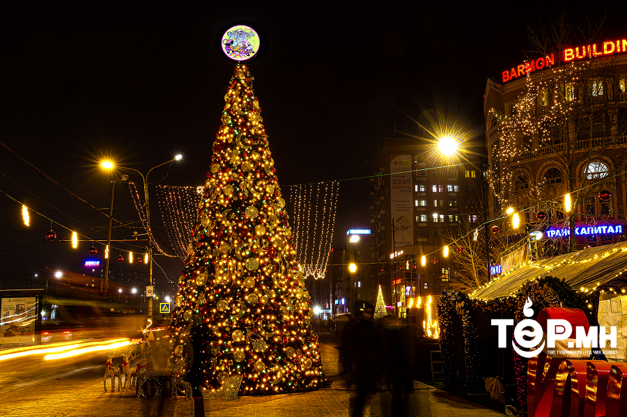 Сонгинохайрхан дүүрэг сүлд модны гэрлээ асаалаа