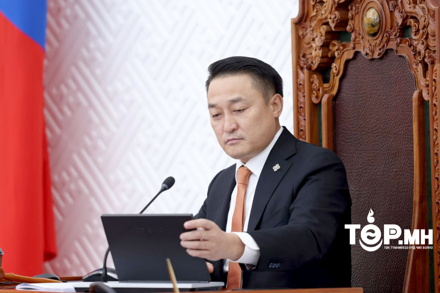 Монгол Улсын 2025 оны төсвийн тухай хуулийн төсөл болон бусад хуулийн төслүүдийг хэлэлцлээ