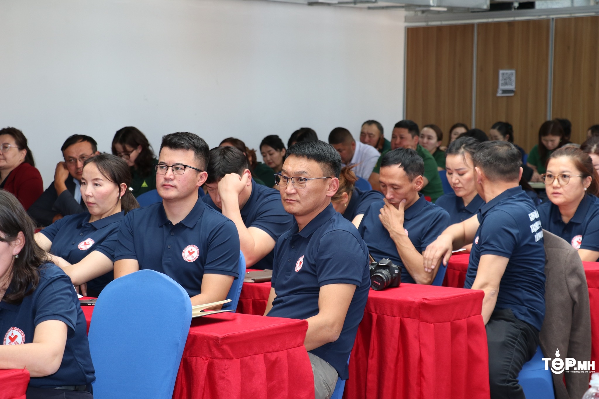 БАРУУН БҮСИЙН АЛБАН ХААГЧДЫГ МЭРГЭЖИЛ АРГА ЗҮЙН УДИРДЛАГААР ХАНГАВ