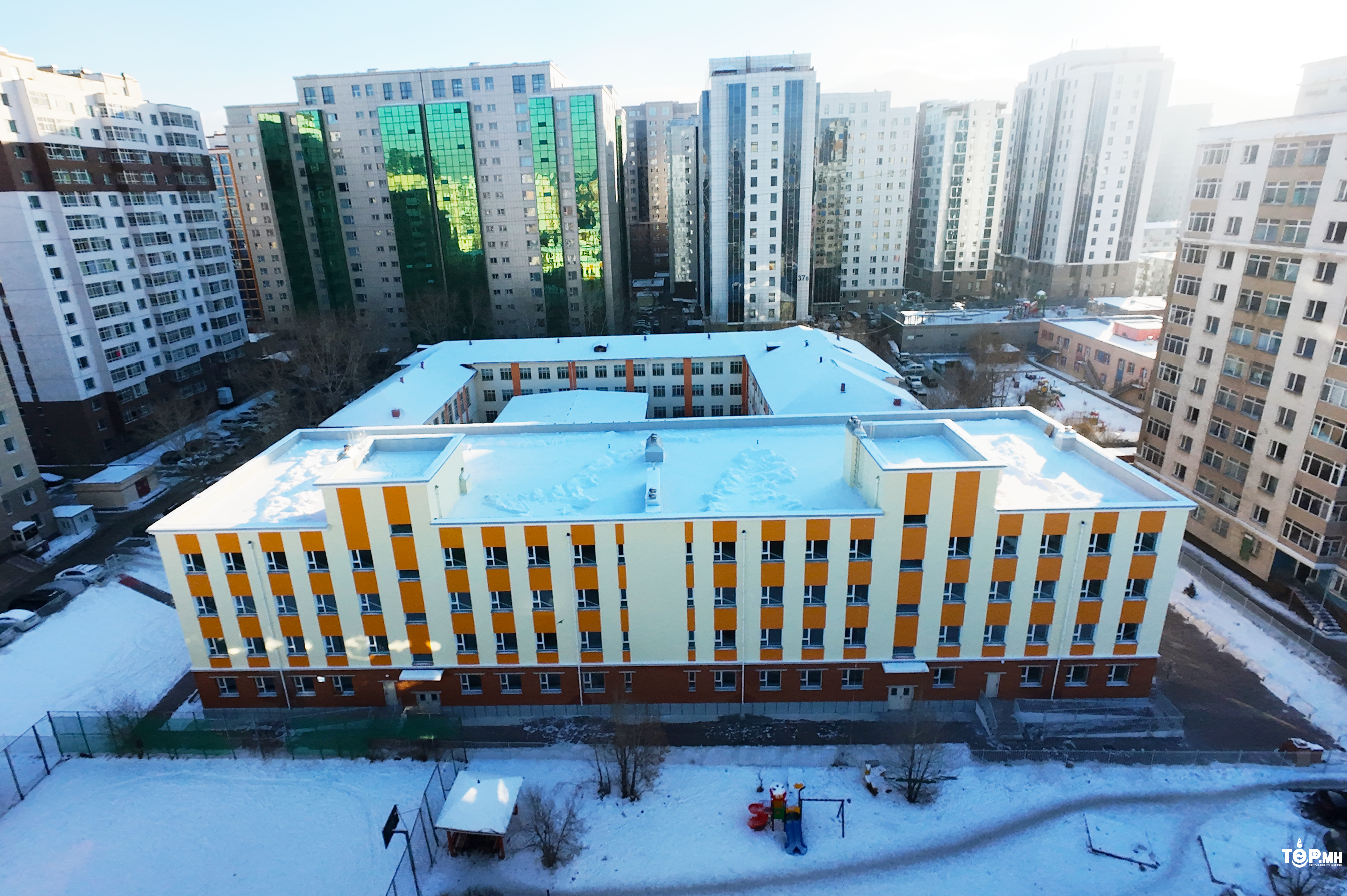 Нийслэлийн 15 дугаар сургуулийн 640 хүүхдийн суудалтай өргөтгөлийг ашиглалтад орууллаа