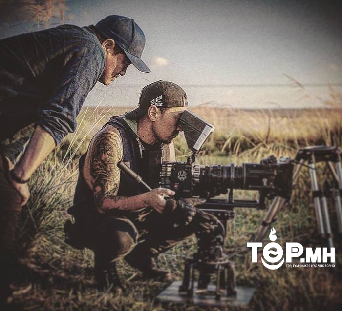 “ЭТГЭЭД” зураг авалтаараа ялгардаг Б.Баатар гэж хэн бэ?