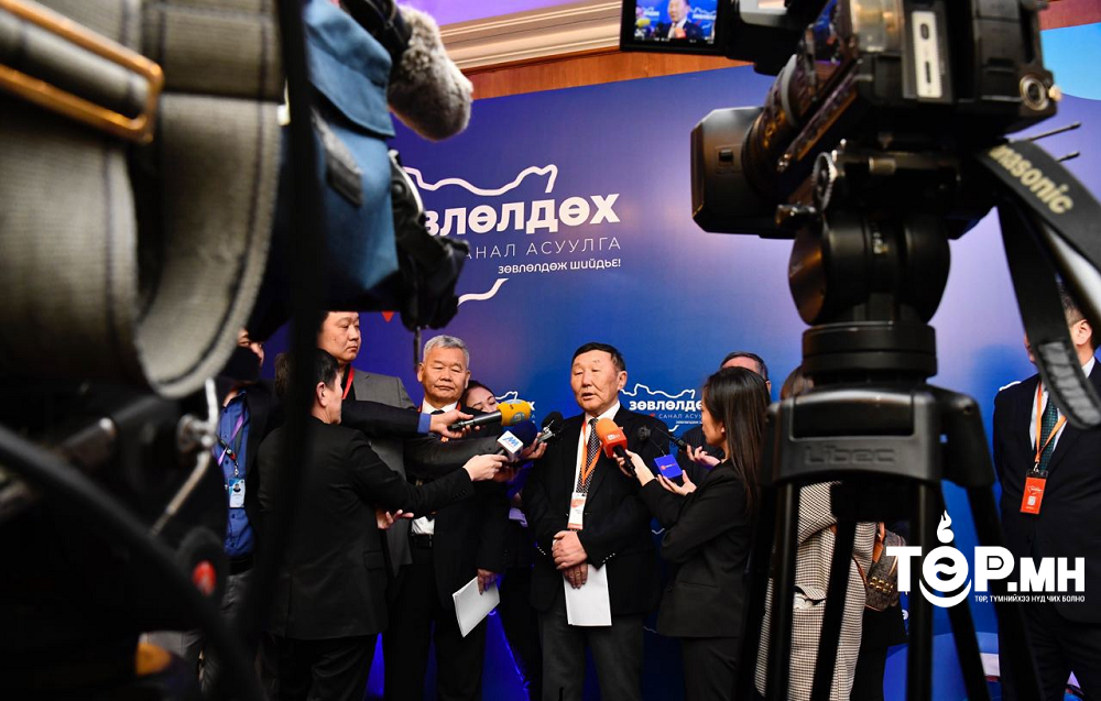 Г.Чулуунбаатар: Зөвлөлдөх уулзалтаар ард иргэд төрийн үйл хэрэгт шууд оролцож байна