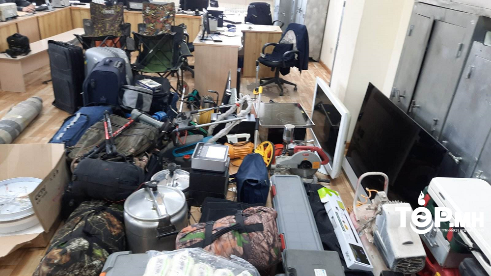 Зуслангийн байшингуудыг тонодог бүлэг хулгайчийг илрүүллээ