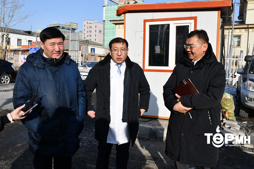 Эрүүл мэндийн сайд эрхтэн шилжүүлэн суулгах төвийн барилгын асуудлаар эмч мэргэжилтнүүдтэй санал солилцов