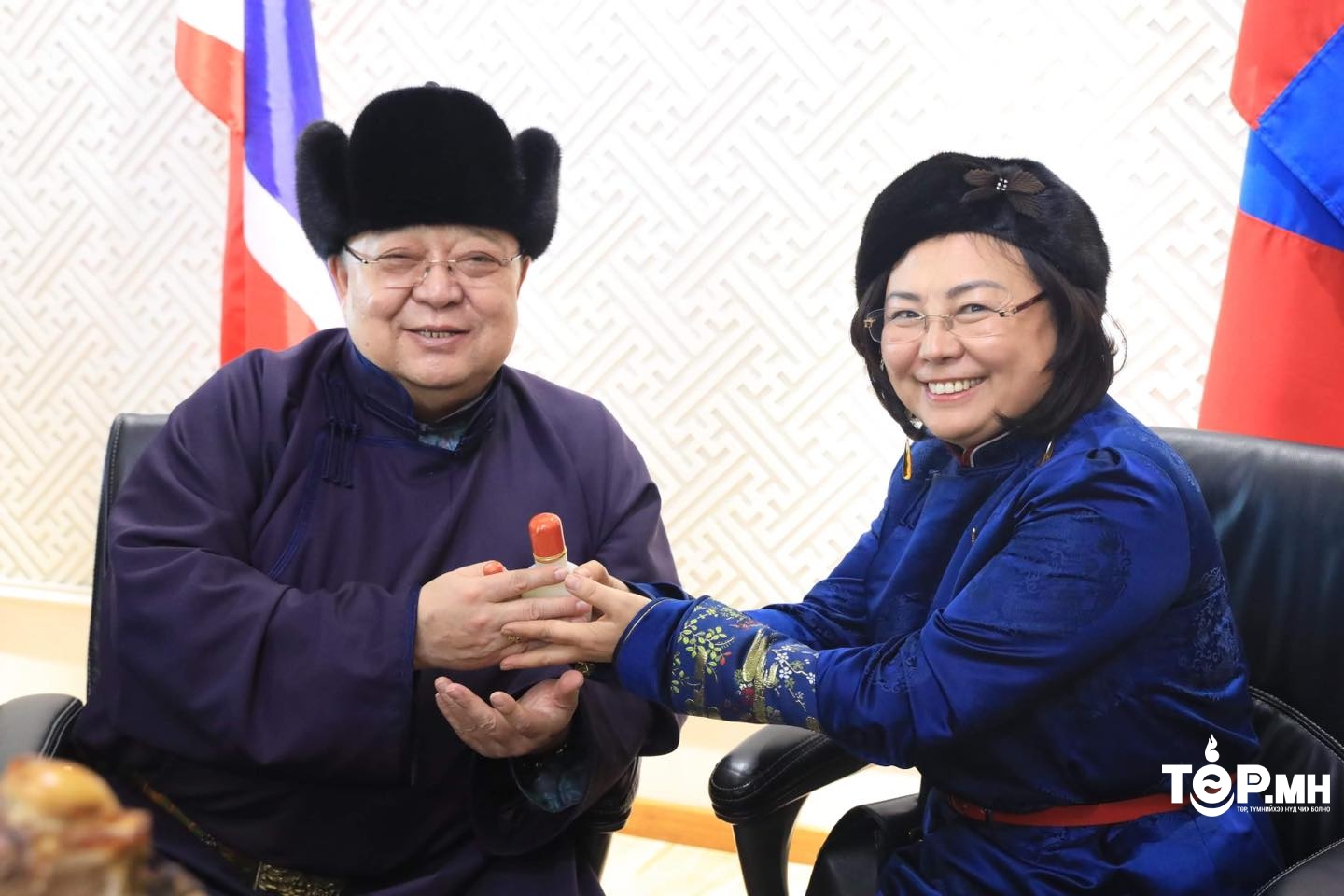 АН учраа олохгүй хэвээр байгааг С.Одонтуяагийн "ГУРВАН ТАЛТ" золголт харуулав