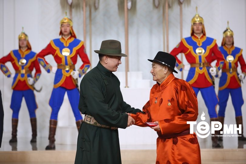 ЦЭВЭГИЙН БАЙДЫД АРДЫН ЗУРААЧ ЦОЛ ХҮРТЭЭВ