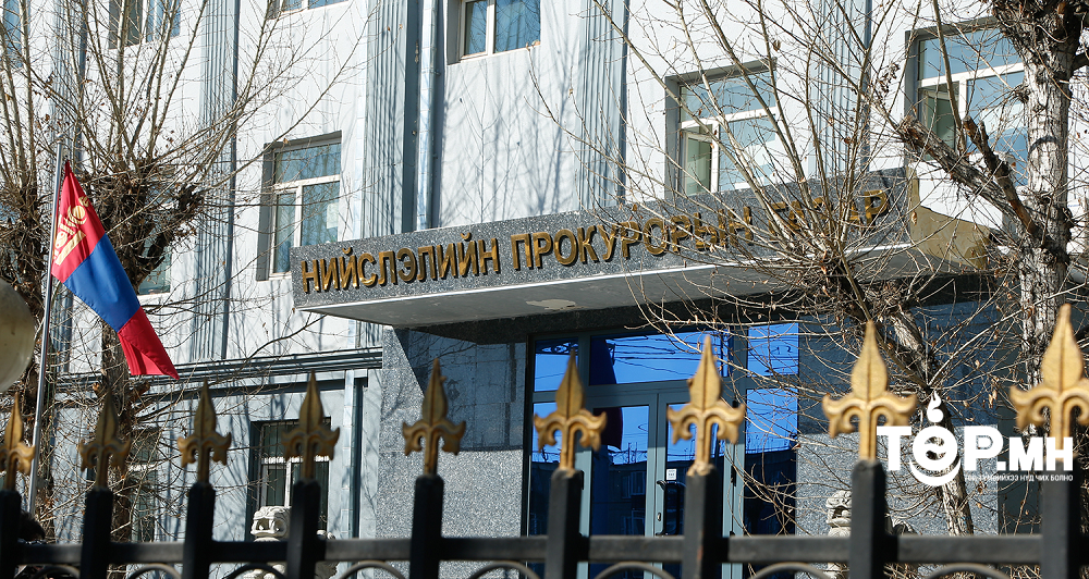 Насанд хүрээгүй хүүхдэд архи, согтууруулах ундаа худалдаалах зөрчлийг дахин гаргахгүй байх талаар прокурорын мэдэгдэл бичиж хүргүүллээ