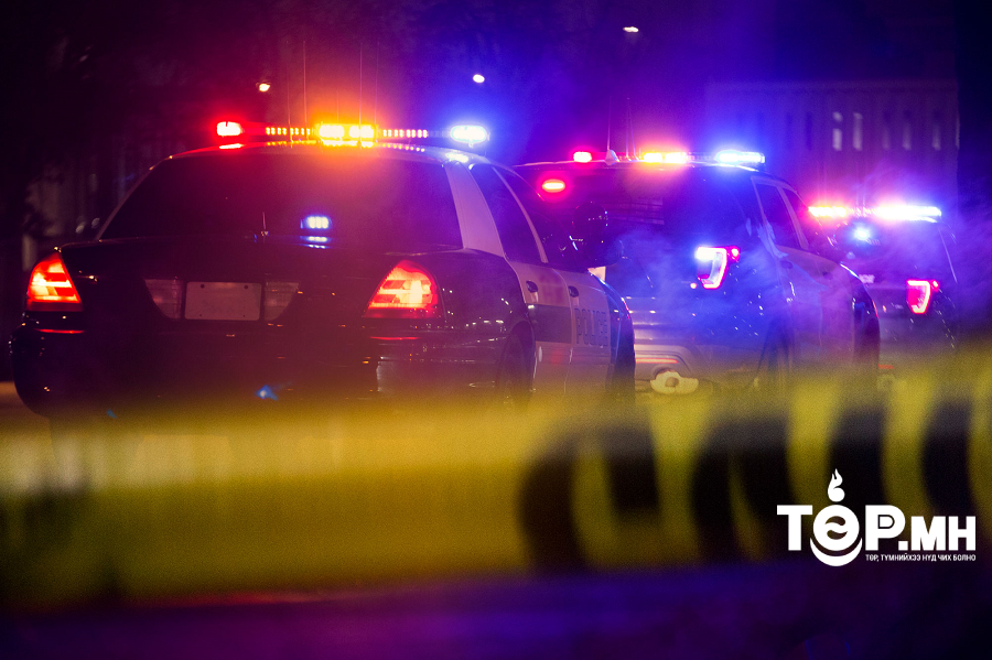 Цахилгаан барааны дэлгүүрээс 5 ширхэг гар утас, 4 ширхэг зөөврийн компьютерыг хулгайлж яваад баригджээ