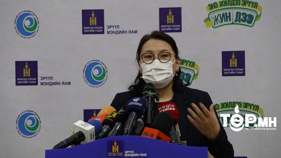 Сар шинийн баяраар бага насны хүүхдийг үнсэхгүй байхыг зөвлөлөө