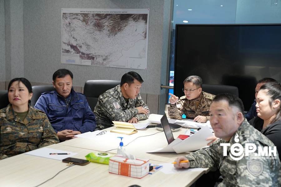 Говьсүмбэр аймгийн нийт нутгийн 100 хувь цастай, цасны дундаж зузаан 15-30 см байна