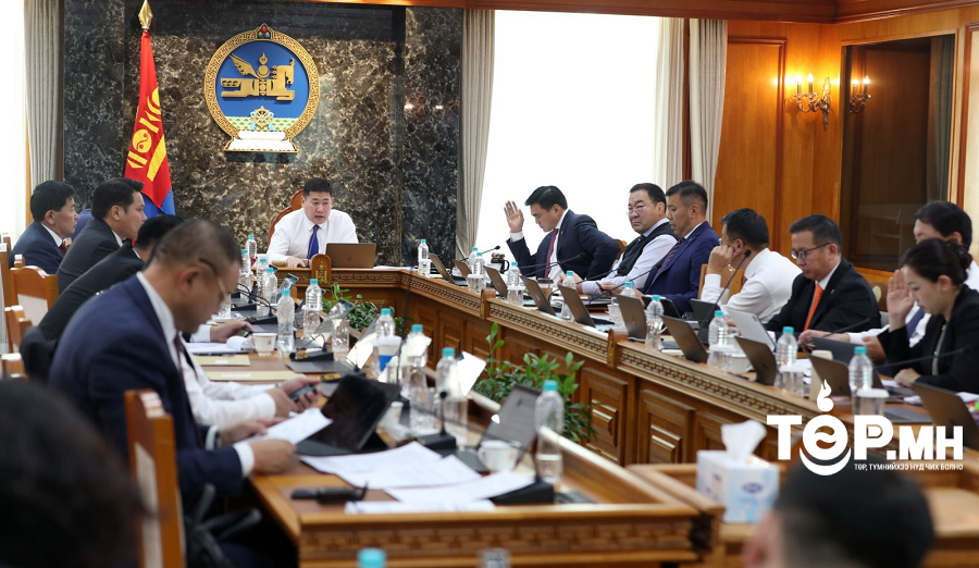 Өвөлжилт, хаваржилтын хүндрэлийг даван туулахтай холбогдуулан Засгийн газрын хуралдаанаас багц шийдвэрийг гаргалаа