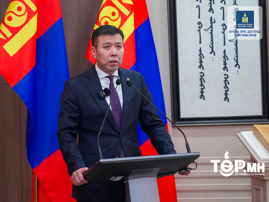 Б.Энхбаяр: Засгийн газраас авлигатай тэмцэхэд онцгой анхаарч, эхнээсээ бодит үр дүн гарч байна