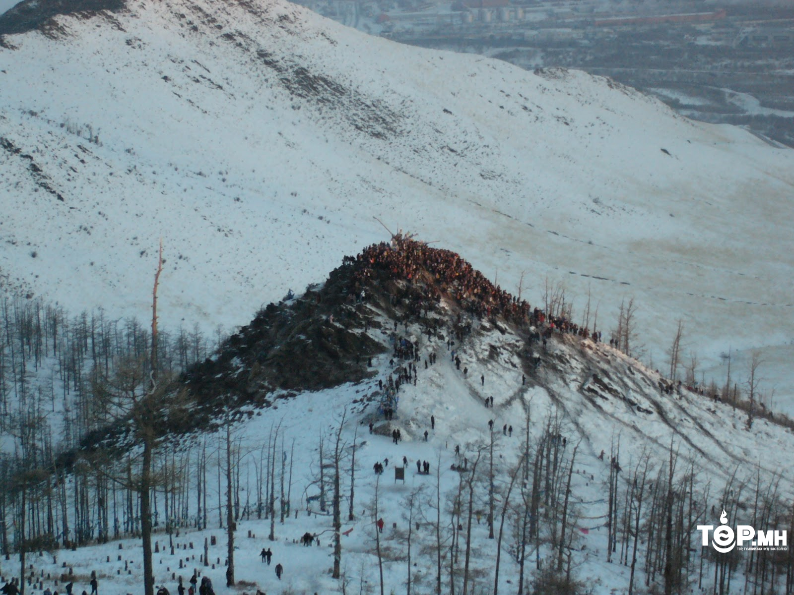 Нар харах, уул овоонд гарах зэргээр хол, ойрын замд зорчихгүй байхыг зөвлөж байна