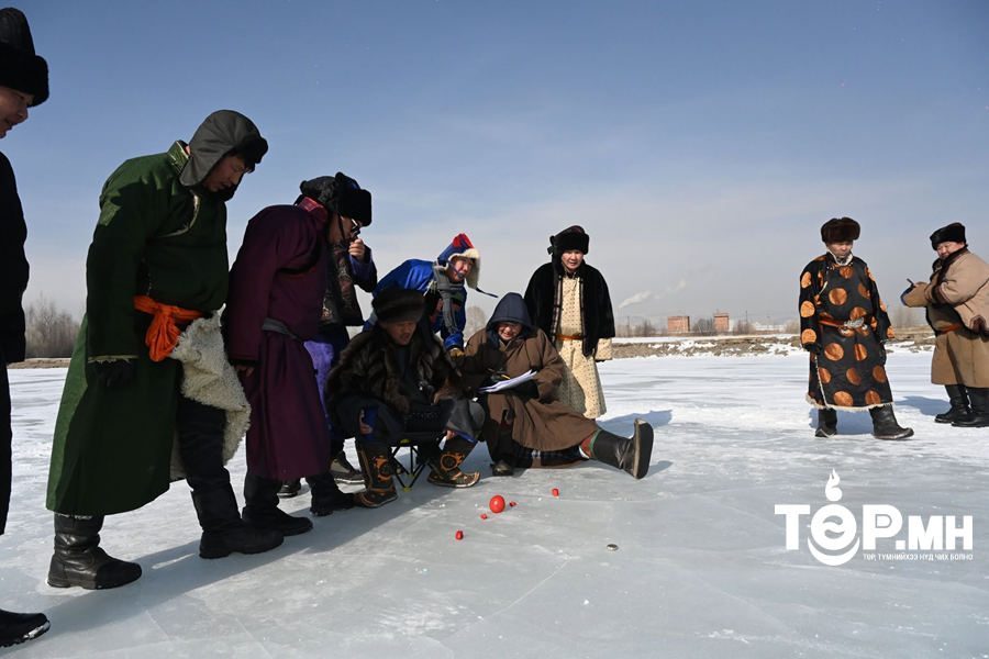 Нийслэлийн мөсний шагай сонирхогчдын аварга шалгаруулах харваа тэмцээн эхэллээ