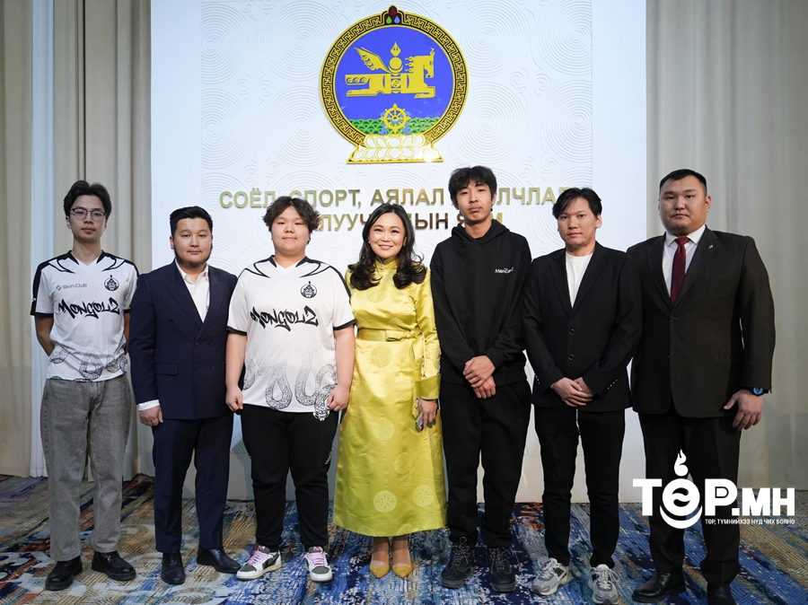 Электрон спортын The Mongolz баг Монгол Улсын Үндэсний шигшээ багийн үндсэн бүрэлдэхүүнд багтахаар боллоо