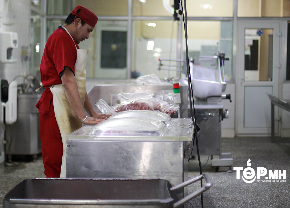 Нийслэлчүүдэд зориулан 6150 тонн мах нөөцлөөд байна