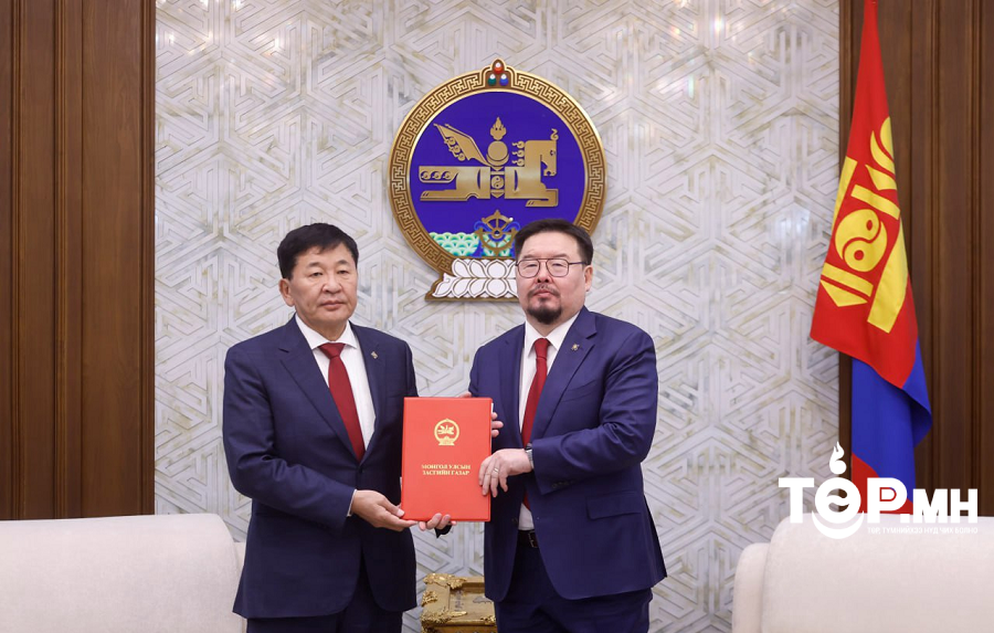 Өрийн удирдлагын тухай хуульд нэмэлт, өөрчлөлт оруулах тухай хуулийн төслийг өргөн мэдүүллээ