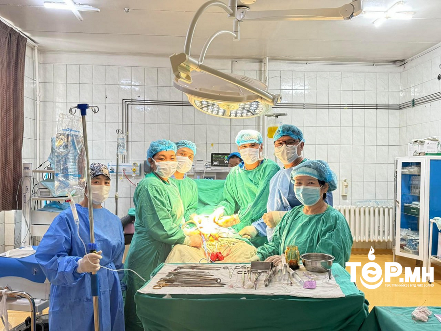 Хөвсгөл аймагт бөөрний мэс заслыг амжилттай хийжээ