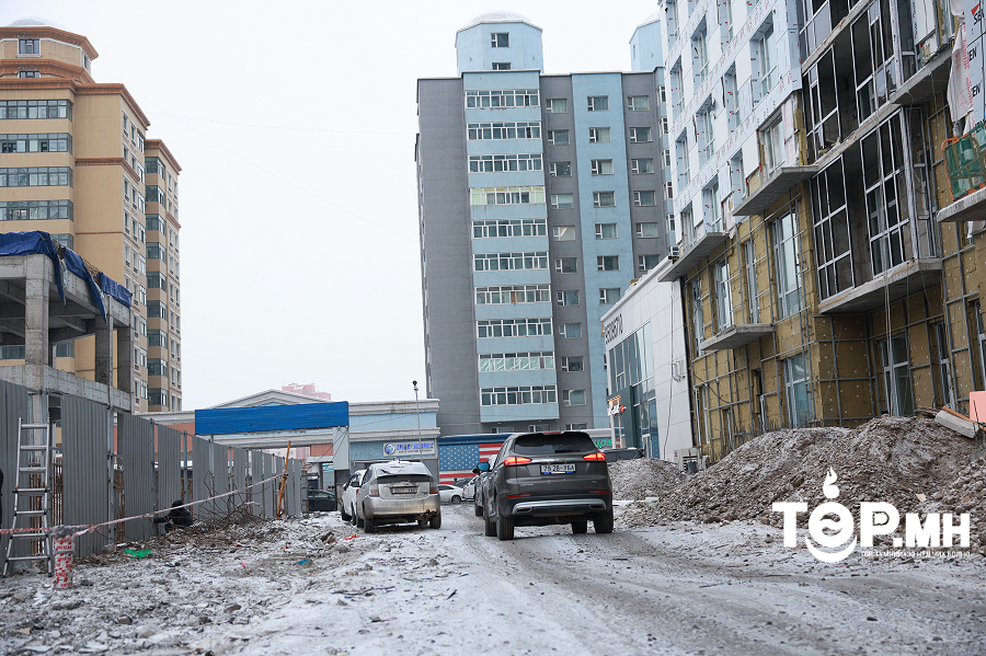 Газрын хэмжээгээ хэтрүүлэн хашаалсан аж ахуйн нэгжийн хашааг албадан чөлөөллөө