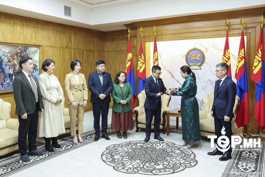 Монгол Улсын Ерөнхий сайд Гомбожавын Занданшатарыг огцруулах саналыг албан ёсоор тавилаа