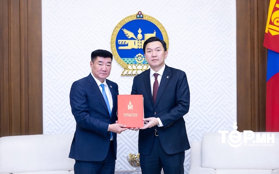 Монгол Улс болон Азийн хөгжлийн банк хоорондын Санхүүжилтийн ерөнхий хөтөлбөр соёрхон батлах тухай хуулийн төслийг өргөн мэдүүлэв