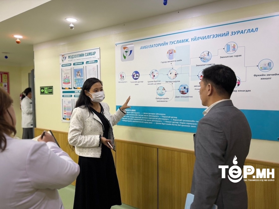 Эрүүл мэндийн дэд сайд Г. Номин Баянгол дүүргийн эрүүл мэндийн төвд ажиллаж байна