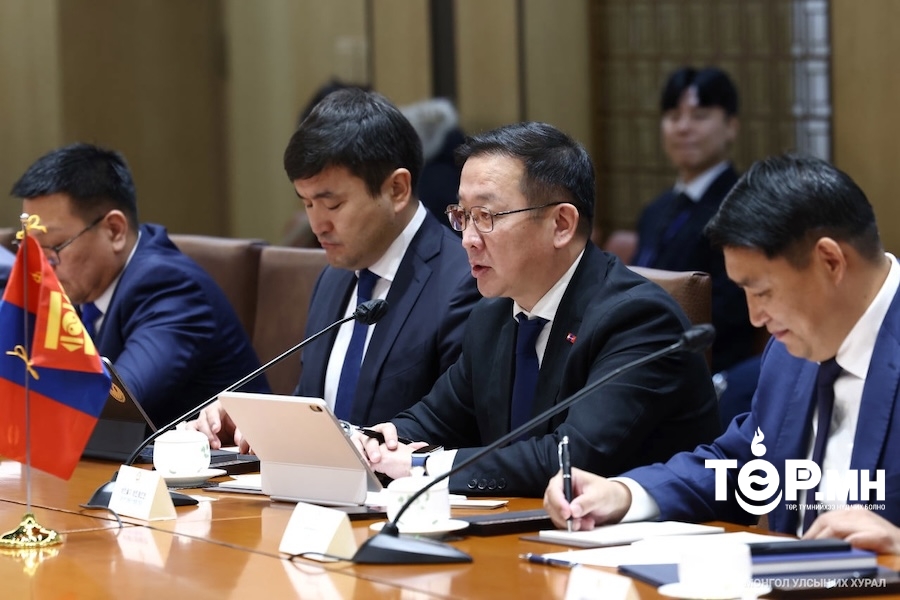 БНСУ-ын Үндэсний Ассамблейн дэд дарга Жү Ху Ён УИХ дахь Монгол-БНСУ-ын парламентын бүлгийн дарга Б.Бат-Эрдэнэ тэргүүтэй төлөөлөгчдийг хүлээн авч уулзлаа