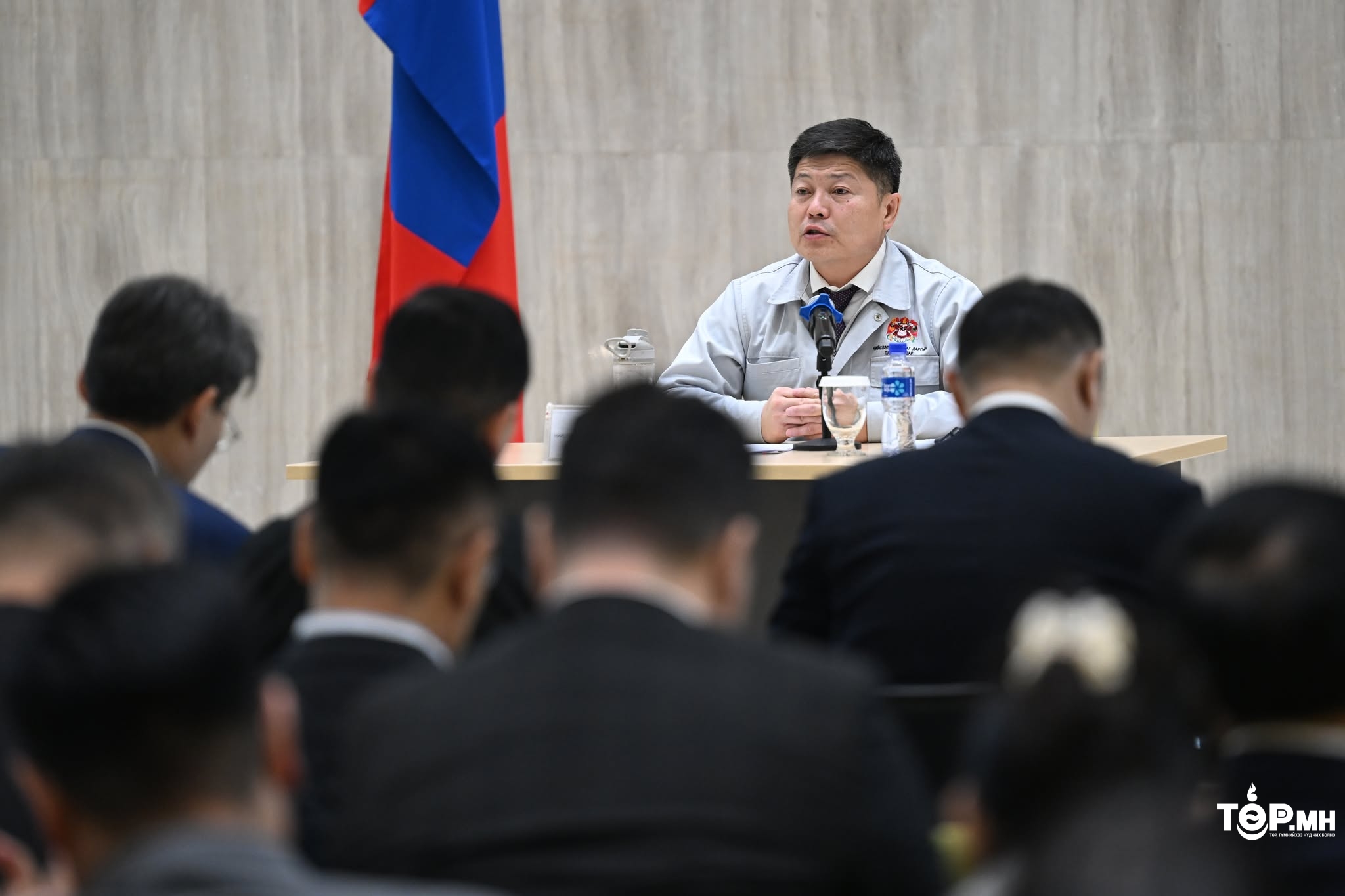 Нийслэлд 5000 хийн халаалтын зуух, 20 мянган хийн баллон хүлээж авах ажлын явц 71.5 хувьтай байна